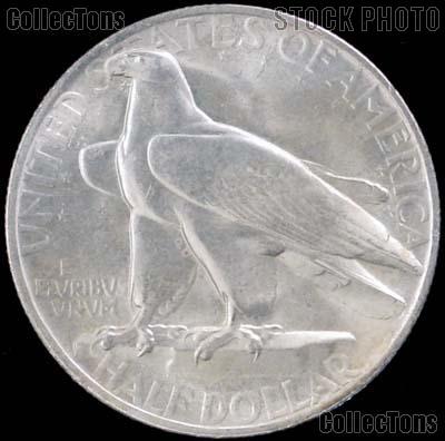 Connecticut Tercentenary Silver Commemorative Half Dollar (1935) in XF+ Condition