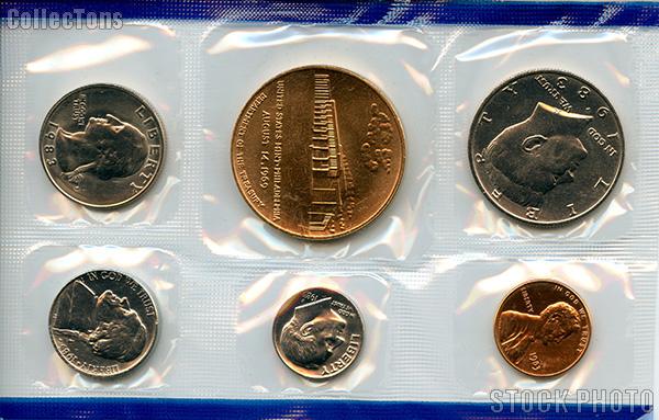 1983 Philadelphia Mint Souvenir Set - All Original 5 Coins and Medallion from the U.S. Mint